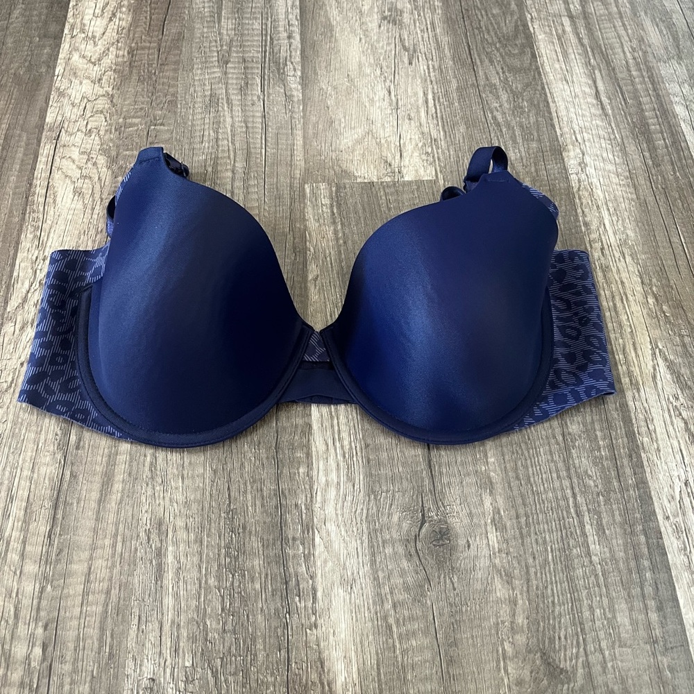 Warner’s Navy Smooth Bra with Leopard Side Panels